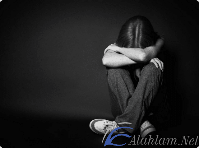 ما هي اعراض الاكتئاب المزمن والحاد وعلاجه