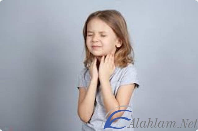 علاج التهاب الحلق للأطفال الرضع في المنزل
