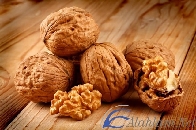 فوائد عين الجمل للشعر والبشرة والحمل